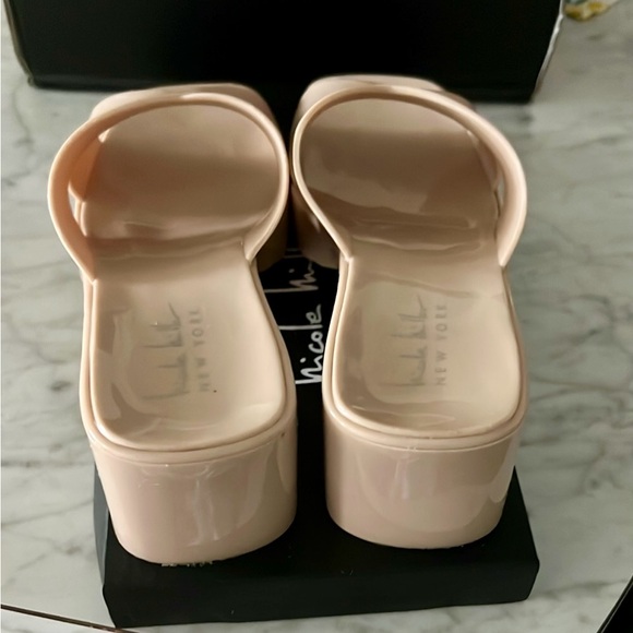 Nicole Miller Beige Slide Sandals - Picture 4 of 6